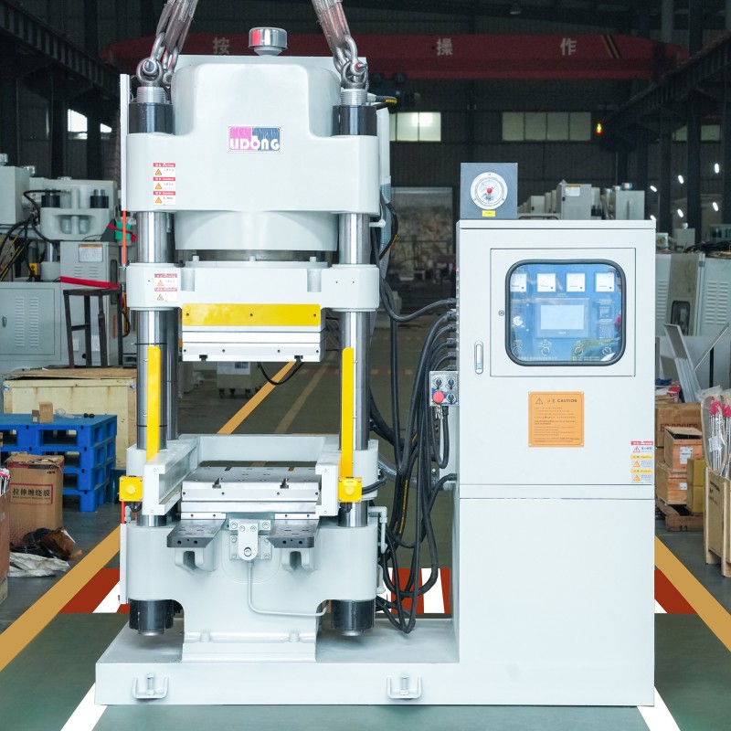 معدات المصنع