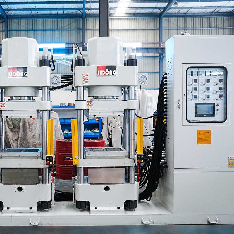 معدات المصنع