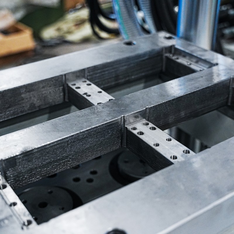 معدات المصنع